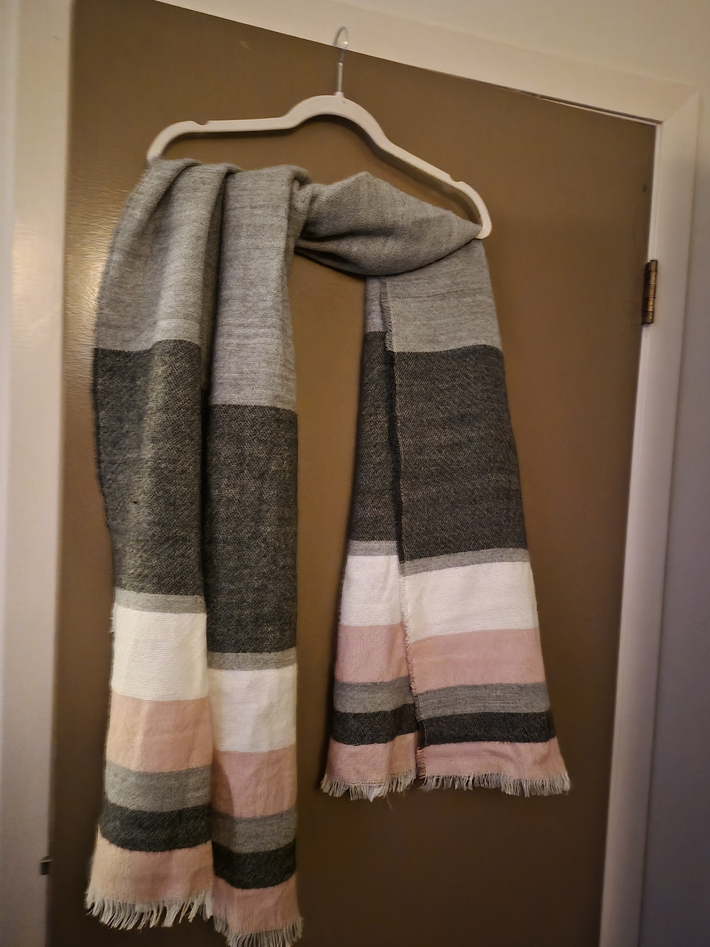 Ardene Woman Gray & Pink Striped Soft Scarf 🌺